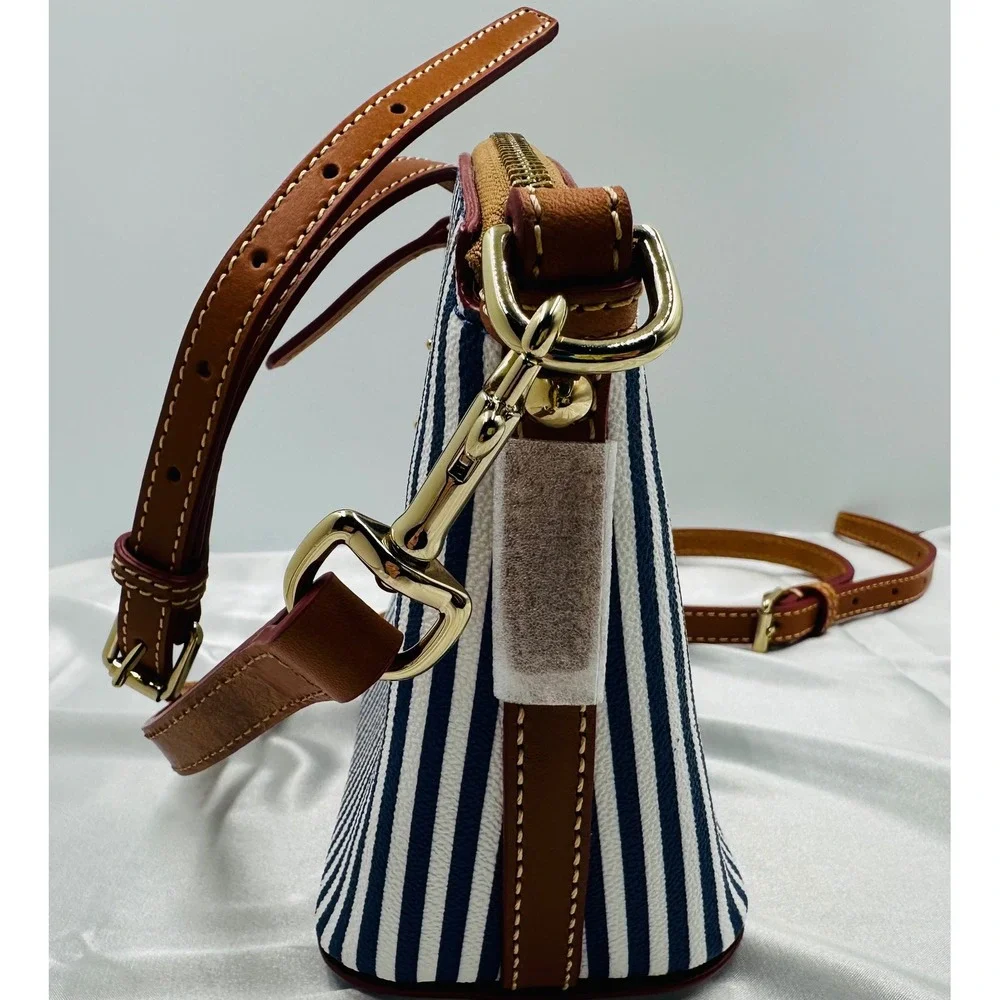 Dooney & Bourke no longer